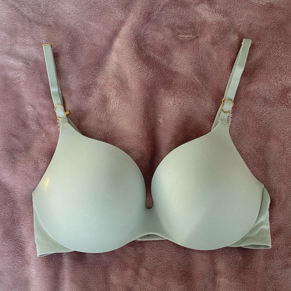 Incredible by Victoria’s Secret perfect shape bra - Picture 1 of 5